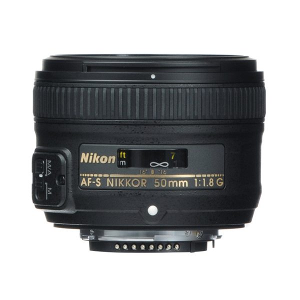 Nikon AF-S DX 18-140mm f/3.5-5.6G ED VR 